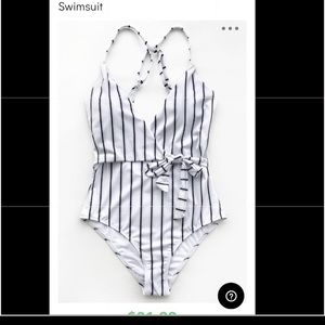 Cupshe size S wrap bathing suit! Never been worn!
